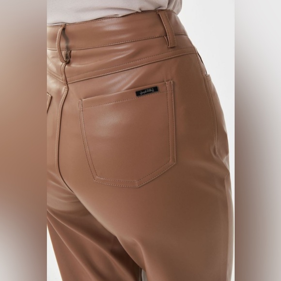 WOMEN'S JOSEPH RIBKOFF | FAUX LEATHER SLIMMING PANTS - Picture 5 of 9